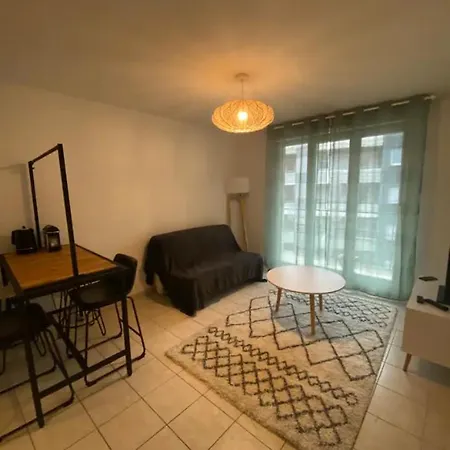 Appartement Calme Centre Ville Avec Place Parking Limoges Exterior photo